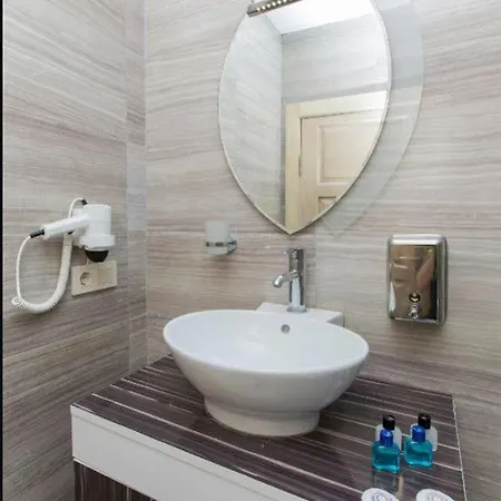 ホテル Luce Taksim 3*