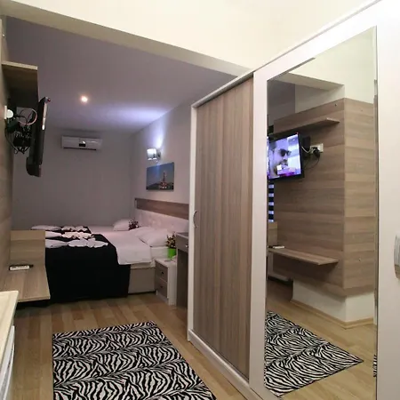 Luce Hotel