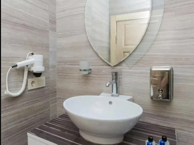 Отель Luce Taksim 3*